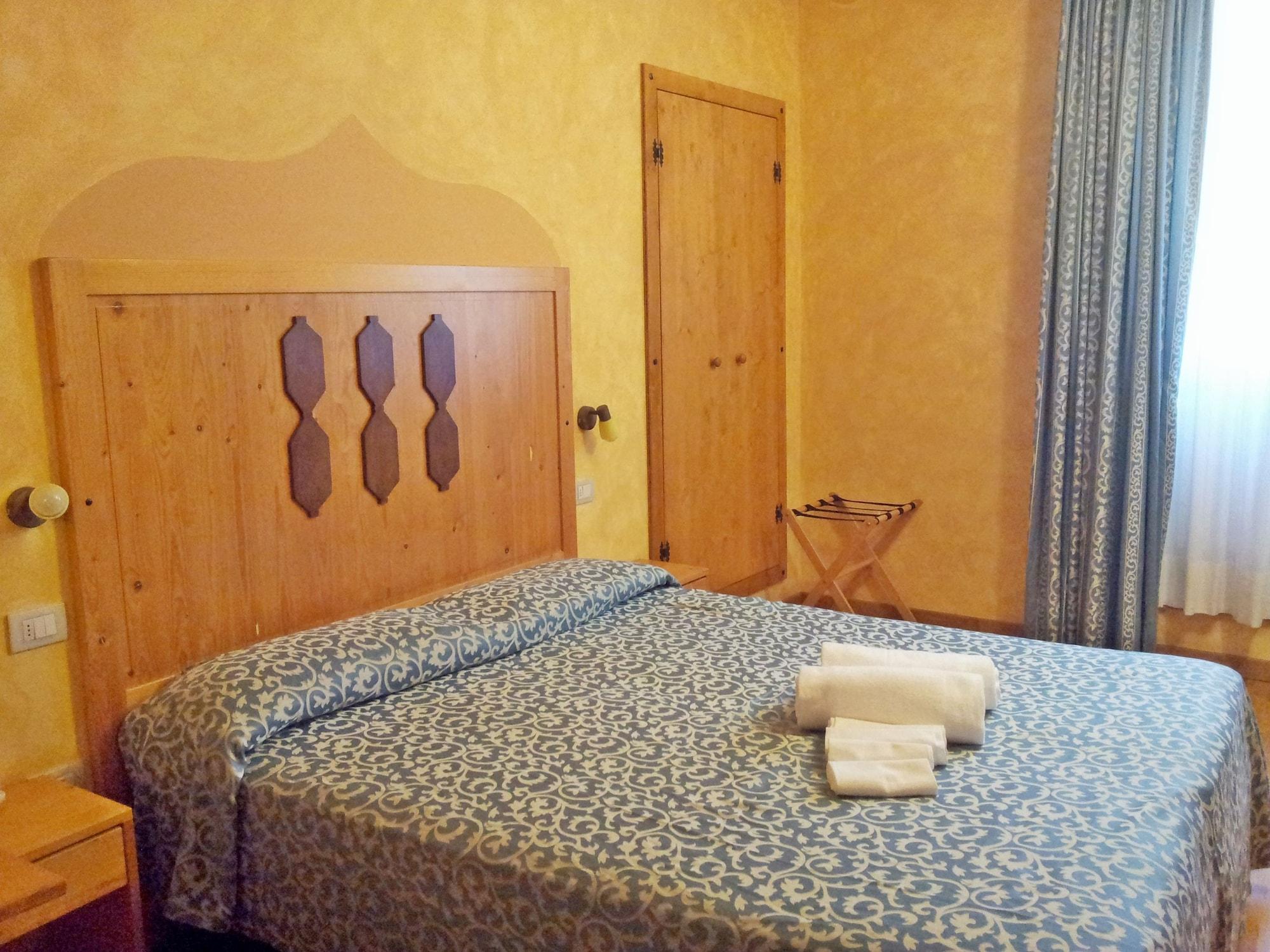 Hotel Tre Ceri Gubbio Exteriér fotografie