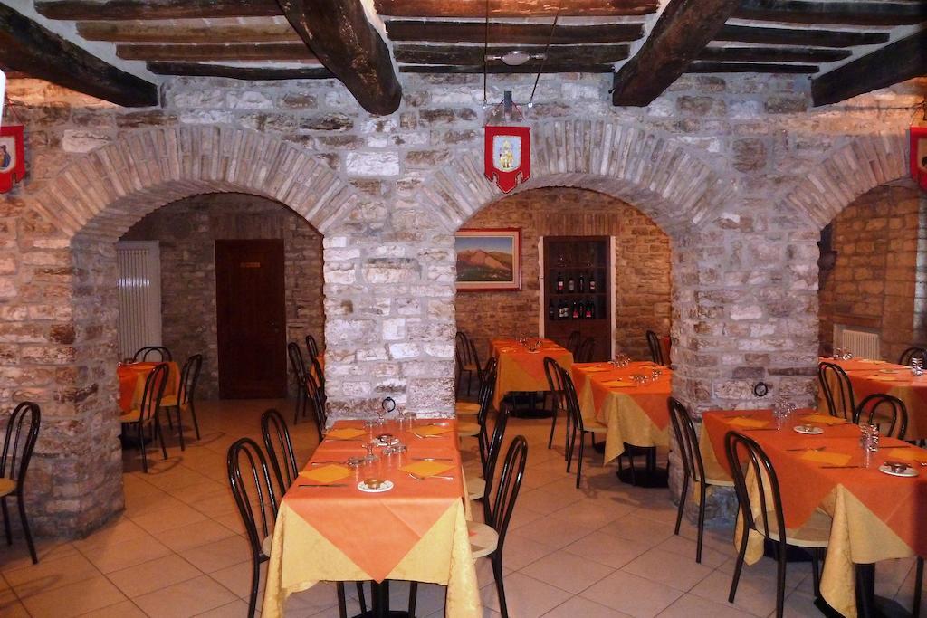 Hotel Tre Ceri Gubbio Exteriér fotografie